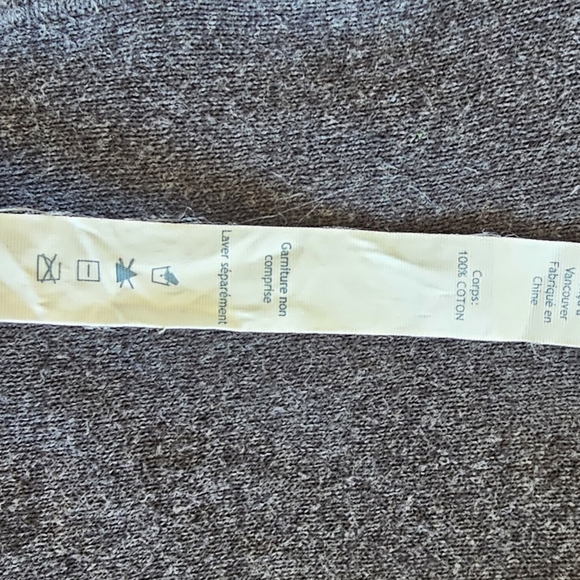 Lululemon Athletica Dolman Woman Long Sleeve Knit. Size 10 V-G - Picture 10 of 10